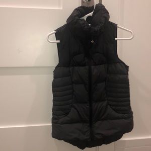 NEVER WORN!! Black LULULEMON vest.